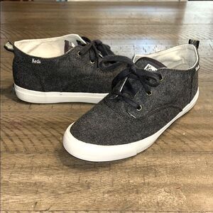 Keds Women’s wool midi sneakers size 9